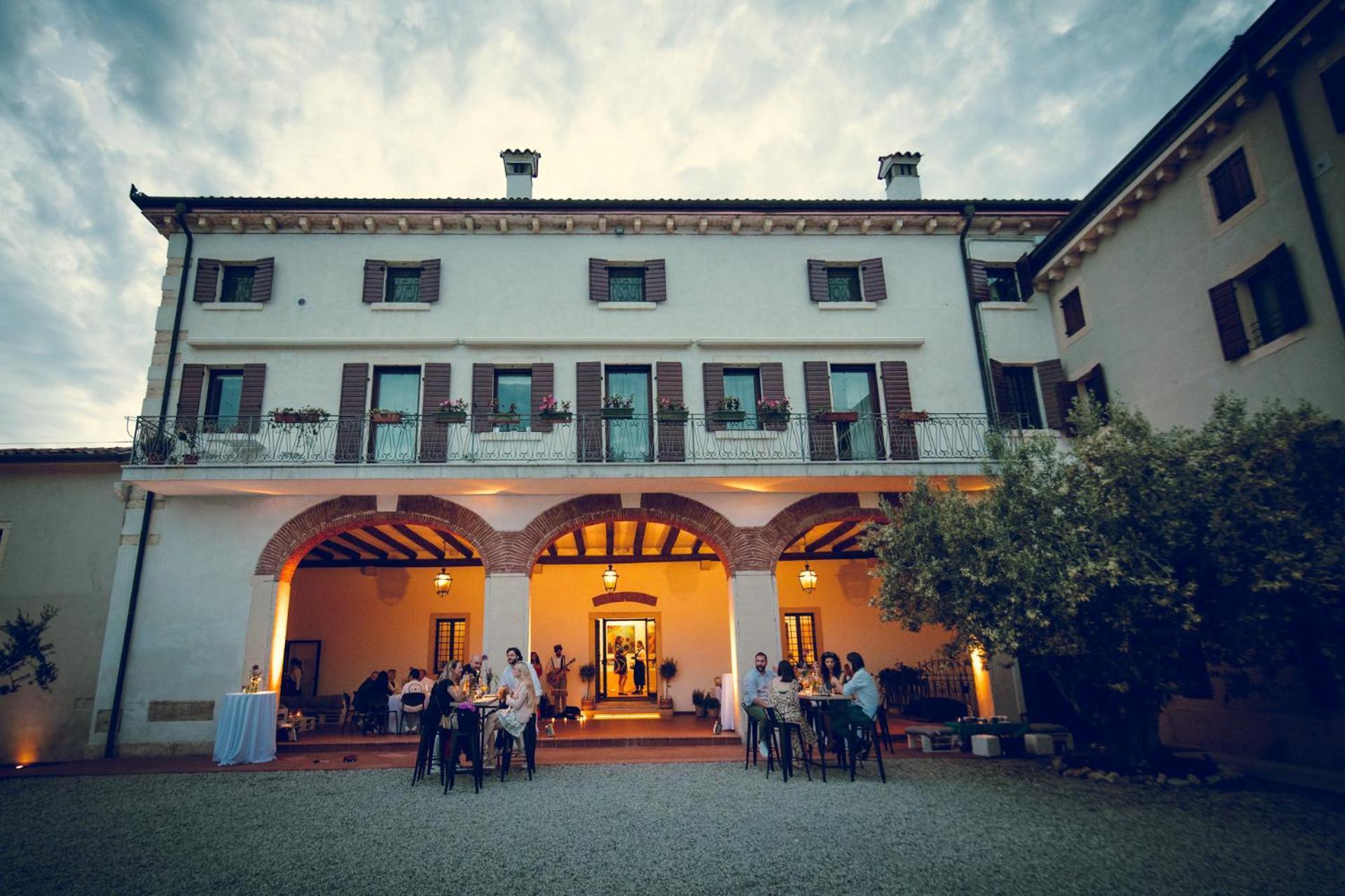 Verdeolivo 1876 - Apartments & Pool Mezzane di Sotto Экстерьер фото